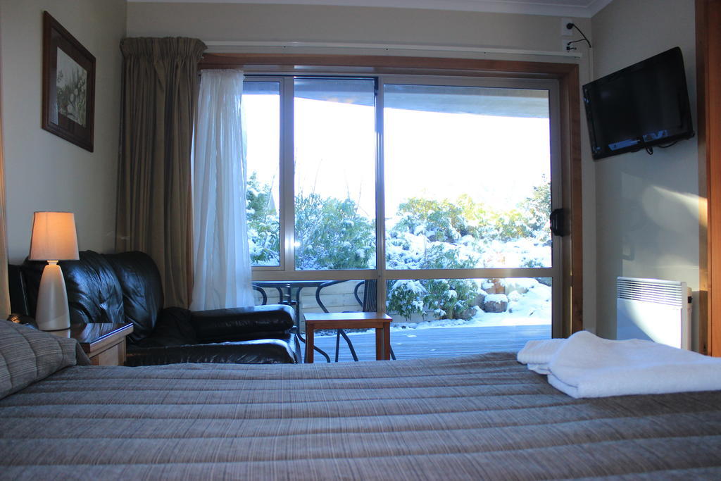 Aoraki Mount Cook Alpine Lodge Room photo